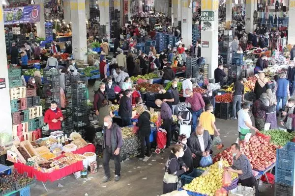 KOCAELİ KAPANMAYA SAATLER KALA PAZARDA SOSYAL MESAFE UNUTULDU KOCAELİ KAPANMAYA SAATLER KALA PAZARDA SOSYAL MESAFE UNUTULDU