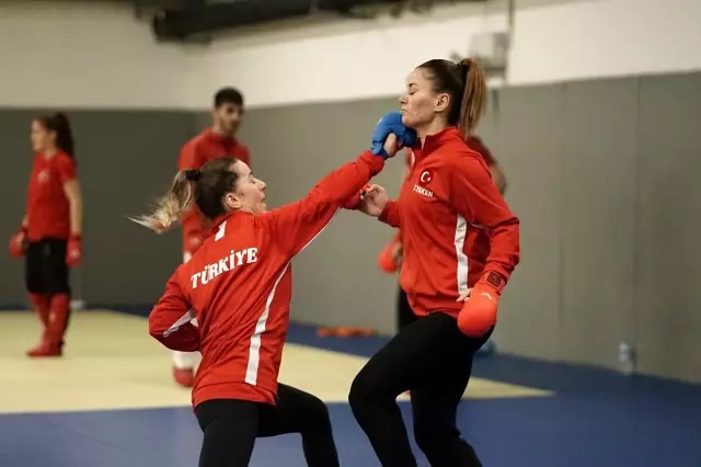 Karate Milli Takımı'nın olimpiyat mesaisi Portekiz'de başlıyor Karate Milli Takımı'nın olimpiyat mesaisi Portekiz'de başlıyor