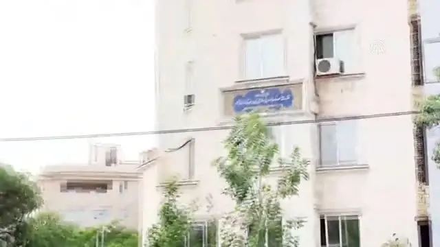 Kasım Süleymani ile ilgili sözleri nedeniyle Zarif'e karşı gösteri yapıldı Kasım Süleymani ile ilgili sözleri nedeniyle Zarif'e karşı gösteri yapıldı