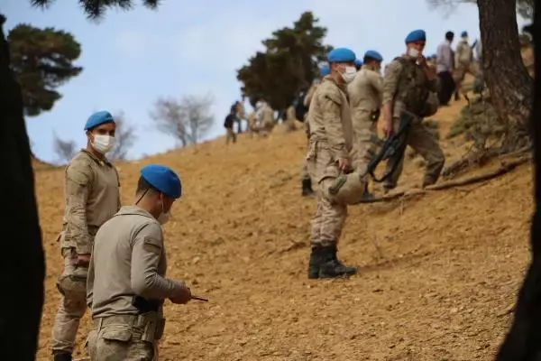 'BORALAR' DA KAYIP SÜLEYMAN'I ARIYOR 'BORALAR' DA KAYIP SÜLEYMAN'I ARIYOR