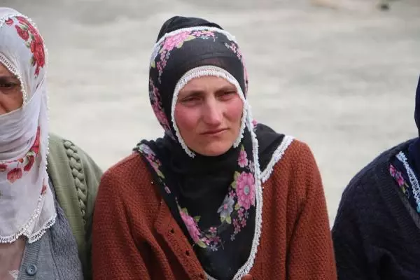 KAYIP 2 YAŞINDAKİ SÜLEYMAN'IN ANNESİNDEN 'YIRTICI HAYVAN' AÇIKLAMASI KAYIP 2 YAŞINDAKİ SÜLEYMAN'IN ANNESİNDEN 'YIRTICI HAYVAN' AÇIKLAMASI