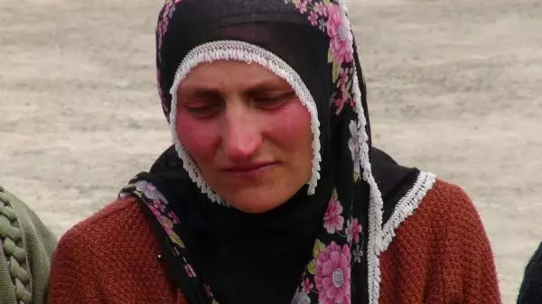 KAYIP 2 YAŞINDAKİ SÜLEYMAN'IN ANNESİNDEN 'YIRTICI HAYVAN' AÇIKLAMASI KAYIP 2 YAŞINDAKİ SÜLEYMAN'IN ANNESİNDEN 'YIRTICI HAYVAN' AÇIKLAMASI