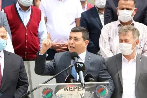 Kepez Belediye Başkanı Tütüncü'den Özkoç'a 'Ermeni Soykırımı' cevabı Kepez Belediye Başkanı Tütüncü'den Özkoç'a 'Ermeni Soykırımı' cevabı
