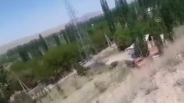 Kırgızistan-Tacikistan sınırında çatışma: 1 ölü, 17 yaralı Kırgızistan-Tacikistan sınırında çatışma: 1 ölü, 17 yaralı
