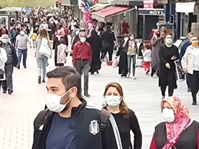 Kırşehir tam kapanmanın başlamasıyla sessizliğe büründü Kırşehir tam kapanmanın başlamasıyla sessizliğe büründü