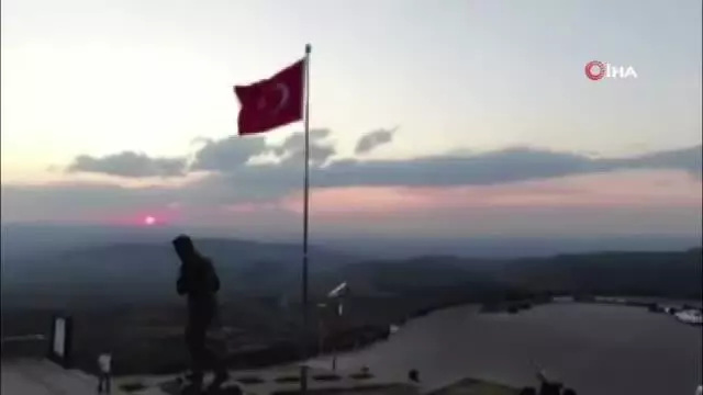 Kocatepe'de gün batımı manzarası drone ile havadan görüntülendi Kocatepe'de gün batımı manzarası drone ile havadan görüntülendi