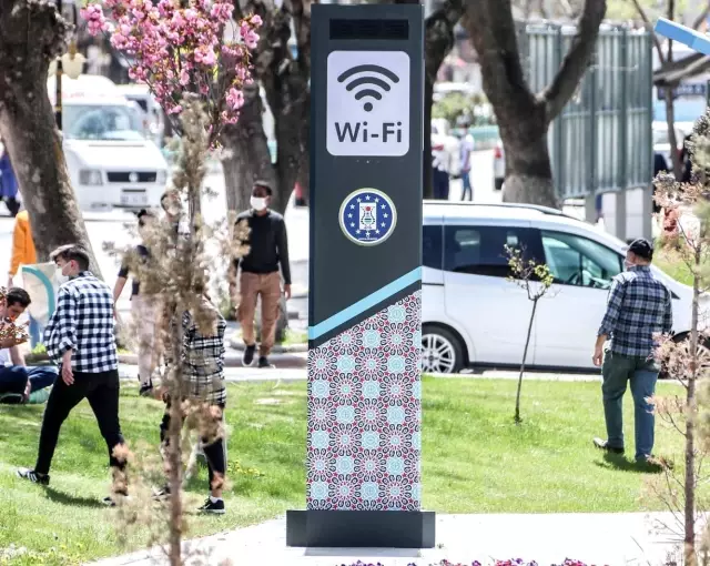 Kütahya Belediyesinin 'Ücretsiz Wifi' hizmetinden 12 bin kişi yararlandı Kütahya Belediyesinin 'Ücretsiz Wifi' hizmetinden 12 bin kişi yararlandı