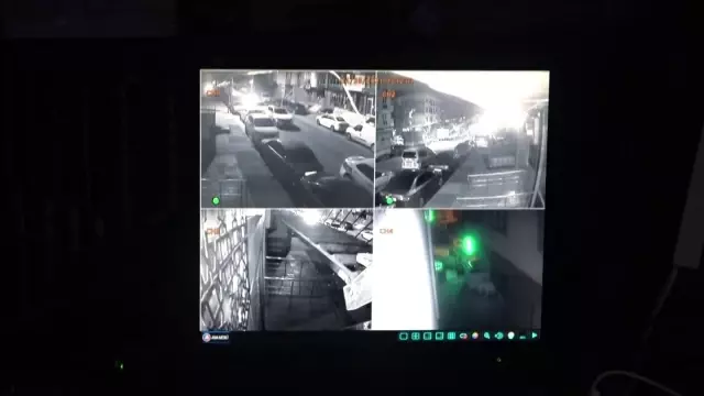 Son dakika haberleri: Maltepe'de kısıtlamayı ihlal ederek eğlence düzenleyen şahısların polisten kaçış yöntemi pes dedirtti Son dakika haberleri: Maltepe'de kısıtlamayı ihlal ederek eğlence düzenleyen şahısların polisten kaçış yöntemi pes dedirtti