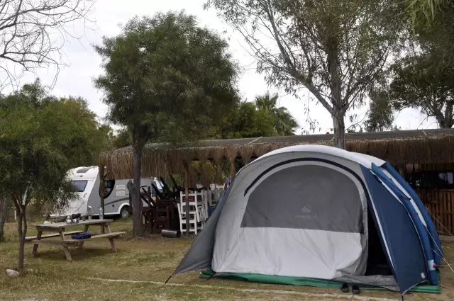 - Marmaris'te tam kapanma öncesi çadır ve kamp alanları dolmaya başladı - Marmaris'te tam kapanma öncesi çadır ve kamp alanları dolmaya başladı
