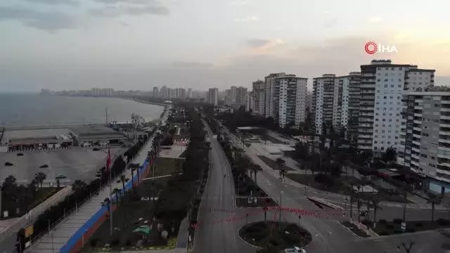 Mersin'de 17 günlük 'tam kapanma' başladı Mersin'de 17 günlük 'tam kapanma' başladı