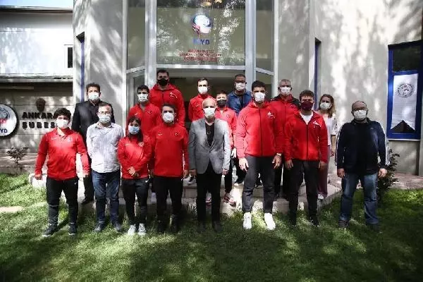 Milli sporcular TSYD Ankara şubesinde basınla buluştu Milli sporcular TSYD Ankara şubesinde basınla buluştu
