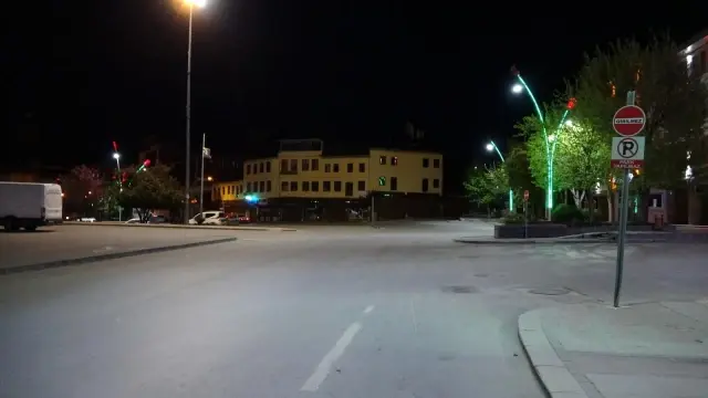 Muş'ta 17 günlük tam kapanma dönemi başladı Muş'ta 17 günlük tam kapanma dönemi başladı