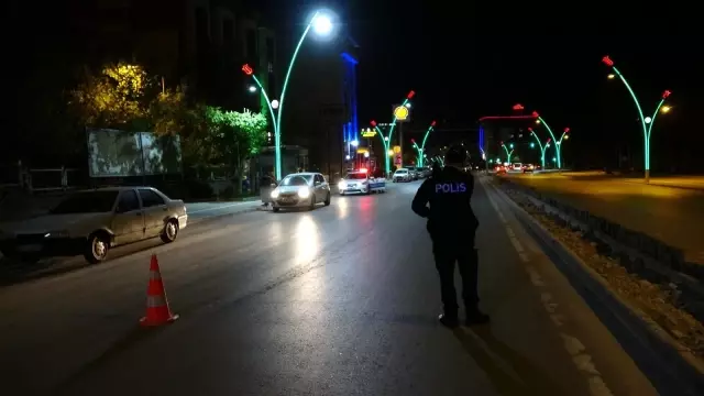 Muş'ta 17 günlük tam kapanma dönemi başladı Muş'ta 17 günlük tam kapanma dönemi başladı