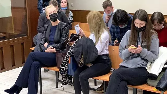 - Navalny açlık grevini sonlandırmasının ardından hakim karşısına çıktı - Navalny açlık grevini sonlandırmasının ardından hakim karşısına çıktı