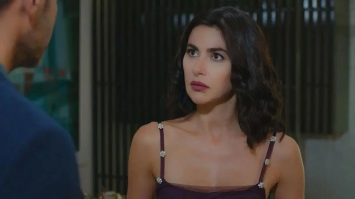 Nesrin Cavadzade'nin Yasak Elma dizisinden ayrıldığı iddası