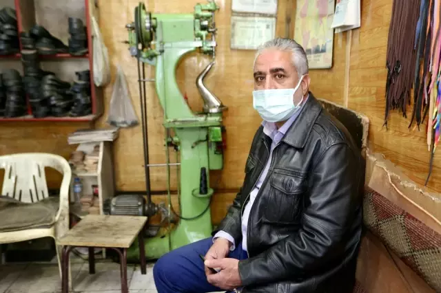 Nostalji kokan dükkanında dede mesleğini sürdürüyor Nostalji kokan dükkanında dede mesleğini sürdürüyor