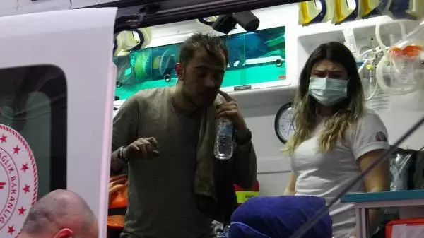 AYDIN OCAKTA UNUTULAN İFTAR YEMEĞİ MUTFAĞI KÜLE ÇEVİRDİ; 1 KİŞİ DUMANDAN ETKİLENDİ AYDIN OCAKTA UNUTULAN İFTAR YEMEĞİ MUTFAĞI KÜLE ÇEVİRDİ; 1 KİŞİ DUMANDAN ETKİLENDİ