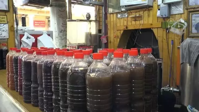 Osmanlı Valilerinin de tattığı tarihi 'Hacı Zibale' kuru üzüm suyu iftar sofralarını süslüyor - (2) Osmanlı Valilerinin de tattığı tarihi 'Hacı Zibale' kuru üzüm suyu iftar sofralarını süslüyor - (2)