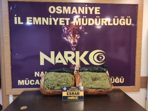 Uyuşturucu operasyonunda 10 kilo 200 gram esrar ele geçirildi Uyuşturucu operasyonunda 10 kilo 200 gram esrar ele geçirildi