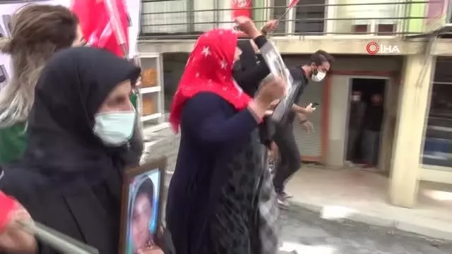 PKK kardeşlerin birini kaçırdı, birini şehit etti PKK kardeşlerin birini kaçırdı, birini şehit etti