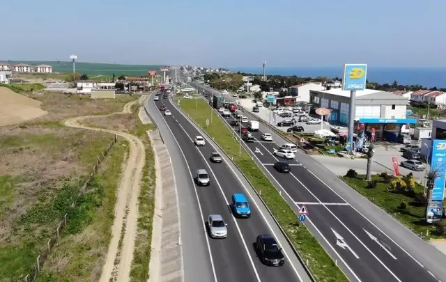 17 günlük kapanma başladı, polis İstanbul'dan Trakya'ya gelen tüm yolları kesti 17 günlük kapanma başladı, polis İstanbul'dan Trakya'ya gelen tüm yolları kesti