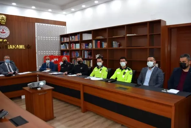 Salihli'de tam kapanma süreci ele alındı Salihli'de tam kapanma süreci ele alındı