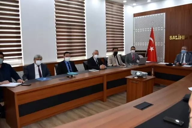 Salihli'de tam kapanma süreci ele alındı Salihli'de tam kapanma süreci ele alındı