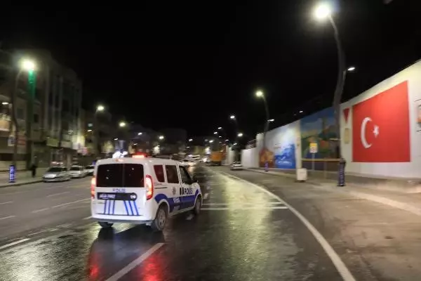 ŞANLIURFA'DA SOKAKLAR BOŞ KALDI ŞANLIURFA'DA SOKAKLAR BOŞ KALDI