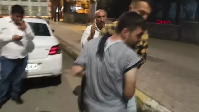 ŞANLIURFA KAMYONUN AKÜSÜNÜ ÇALANI DÖVÜP, POLİSE TESLİM ETTİLER ŞANLIURFA KAMYONUN AKÜSÜNÜ ÇALANI DÖVÜP, POLİSE TESLİM ETTİLER