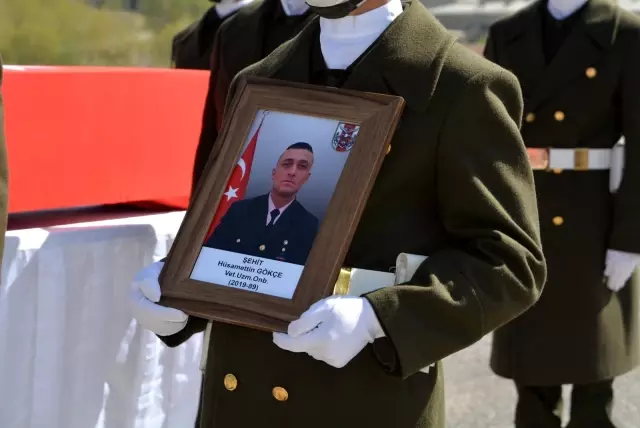 Pençe-Yıldırım operasyonlarında şehit olan asker için tören düzenlendi Pençe-Yıldırım operasyonlarında şehit olan asker için tören düzenlendi