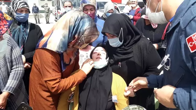 Şehit Hüsamettin Gökçe'nin naaşı Amasya'ya getirildi Şehit Hüsamettin Gökçe'nin naaşı Amasya'ya getirildi