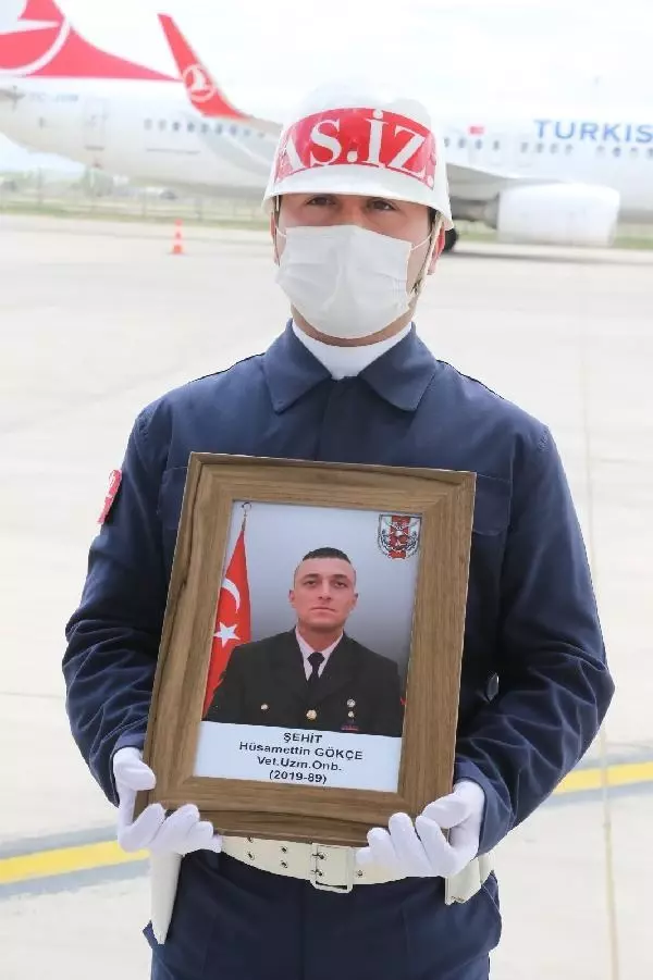 Şehit Uzman Onbaşı Gökçe'nin cenazesi Amasya'da (2) Şehit Uzman Onbaşı Gökçe'nin cenazesi Amasya'da (2)