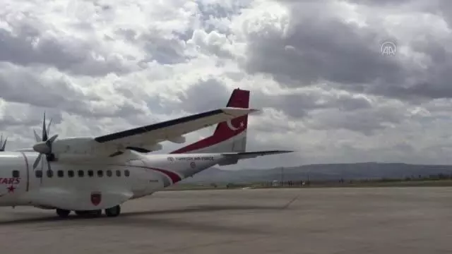 Şehit Uzman Onbaşı Hüsamettin Gökçe'nin cenazesi Amasya'ya getirildi Şehit Uzman Onbaşı Hüsamettin Gökçe'nin cenazesi Amasya'ya getirildi