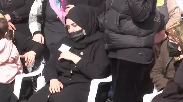 Şehit Uzman Onbaşı Hüsamettin Gökçe, son yolculuğuna uğurlandı Şehit Uzman Onbaşı Hüsamettin Gökçe, son yolculuğuna uğurlandı
