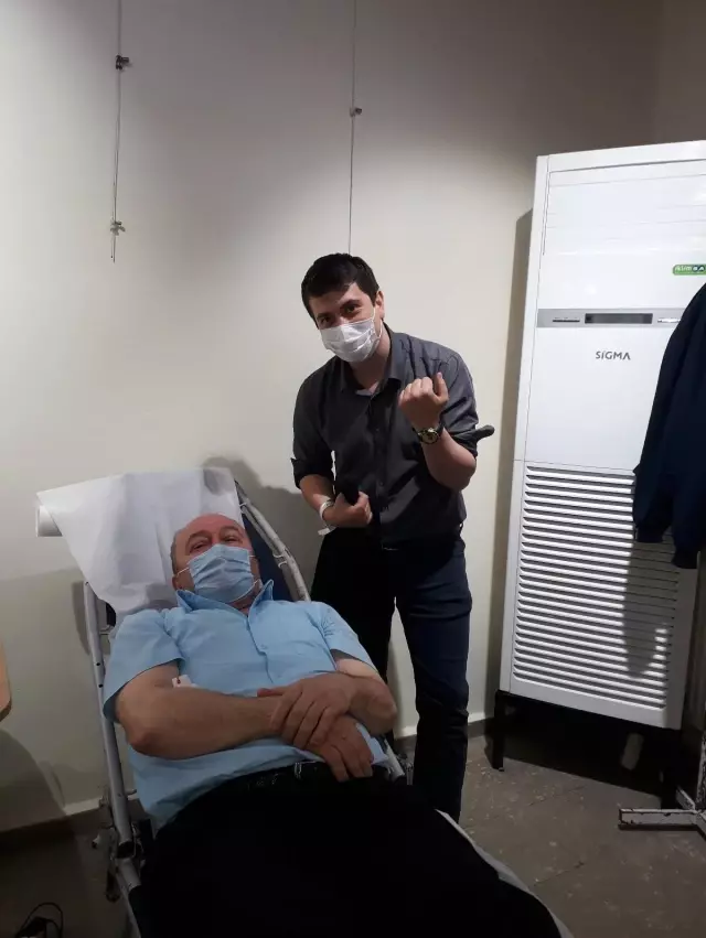 'Sevgi Daima İliklerimde' projesiyle kan bağışladılar 'Sevgi Daima İliklerimde' projesiyle kan bağışladılar