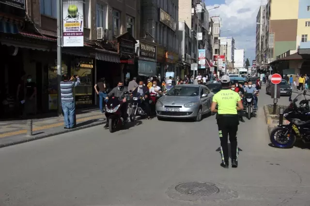 Sınır ili Kilis'te tam kapanma öncesi yoğunluk Sınır ili Kilis'te tam kapanma öncesi yoğunluk