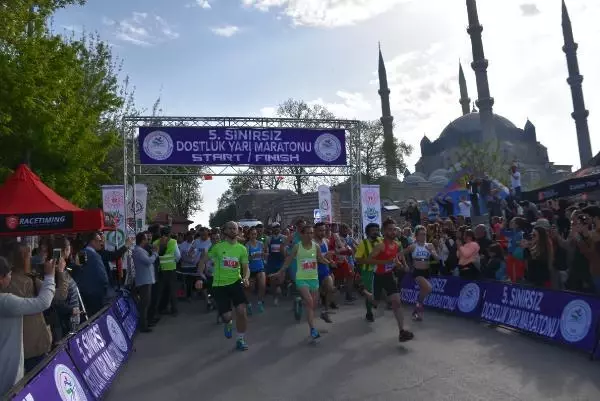 SPOR Sınırsız Dostluk Yarı Maratonu öncesi vatandaşlara 'kısıtlamaya uyun' çağrısı SPOR Sınırsız Dostluk Yarı Maratonu öncesi vatandaşlara 'kısıtlamaya uyun' çağrısı