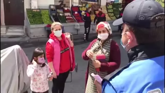 Şişli'de polis ekiplerince denetim yapıldı Şişli'de polis ekiplerince denetim yapıldı