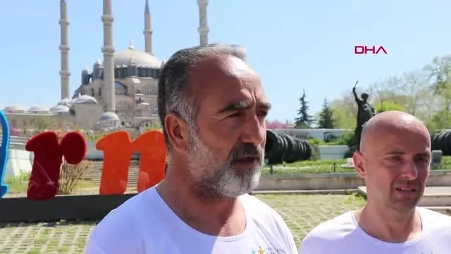 SPOR Sınırsız Dostluk Yarı Maratonu öncesi vatandaşlara 'kısıtlamaya uyun' çağrısı SPOR Sınırsız Dostluk Yarı Maratonu öncesi vatandaşlara 'kısıtlamaya uyun' çağrısı