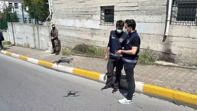 Sultanbeyli'de kapanma öncesinde drone destekli sıkı denetim Sultanbeyli'de kapanma öncesinde drone destekli sıkı denetim