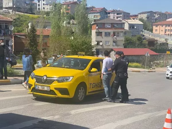 SULTANBEYLİ'DE POLİS DENETİMİNDE, YOLCU MİNİBÜSÜNDEKİ BİR KİŞİ TEMASLI ÇIKTI SULTANBEYLİ'DE POLİS DENETİMİNDE, YOLCU MİNİBÜSÜNDEKİ BİR KİŞİ TEMASLI ÇIKTI