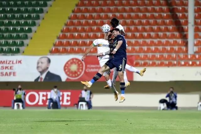 Süper Lig: Alanyaspor: 0 - Fenerbahçe: 0 (Maç sonucu) Süper Lig: Alanyaspor: 0 - Fenerbahçe: 0 (Maç sonucu)