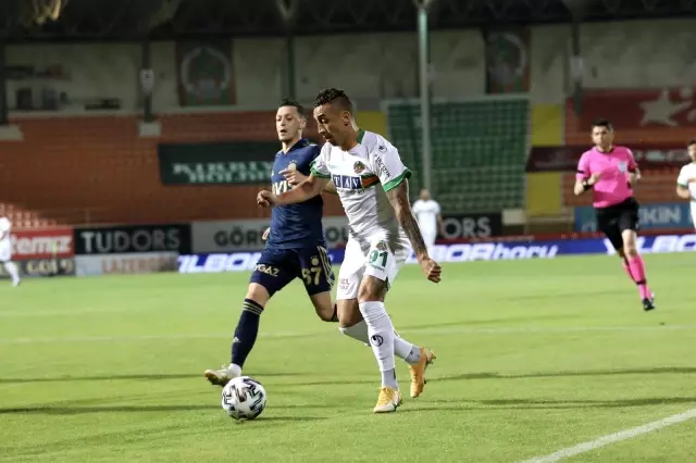 Süper Lig: Alanyaspor: 0 - Fenerbahçe: 0 (Maç sonucu) Süper Lig: Alanyaspor: 0 - Fenerbahçe: 0 (Maç sonucu)