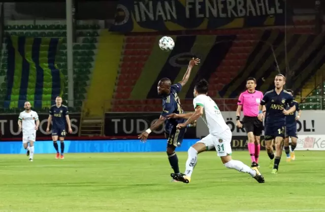 Süper Lig: Aytemiz Alanyaspor: 0 Fenerbahçe: 0 (Maç devam ediyor) Süper Lig: Aytemiz Alanyaspor: 0 Fenerbahçe: 0 (Maç devam ediyor)