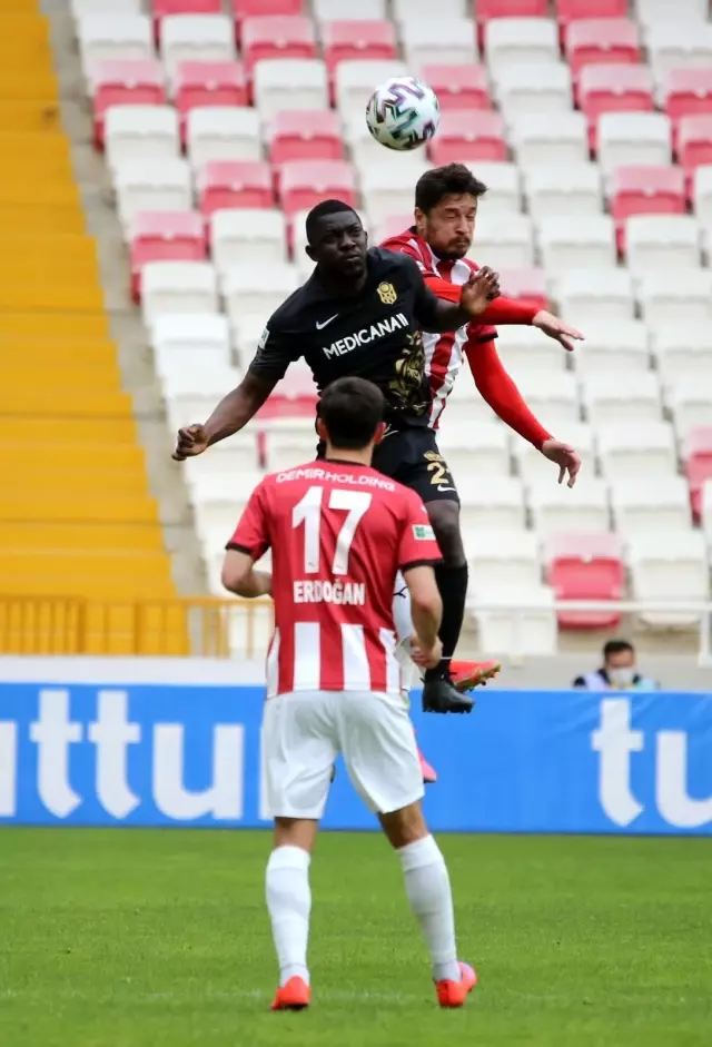 Süper Lig: D.G. Sivasspor: 0 - H.Y. Malatyaspor: 0 (İlk yarı) Süper Lig: D.G. Sivasspor: 0 - H.Y. Malatyaspor: 0 (İlk yarı)