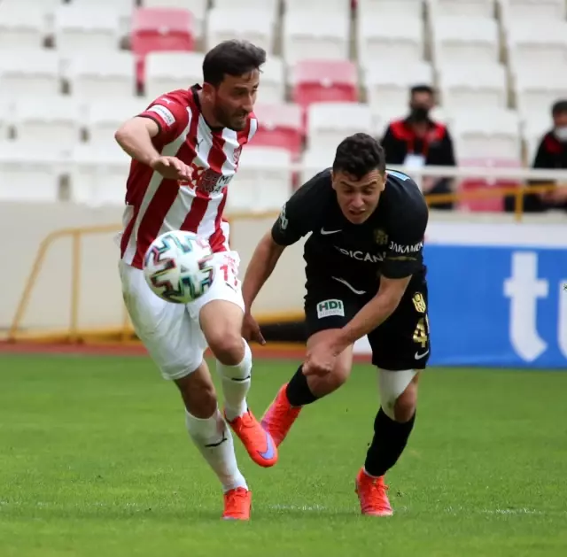 Süper Lig: D.G. Sivasspor: 0 - H.Y. Malatyaspor: 0 (İlk yarı) Süper Lig: D.G. Sivasspor: 0 - H.Y. Malatyaspor: 0 (İlk yarı)