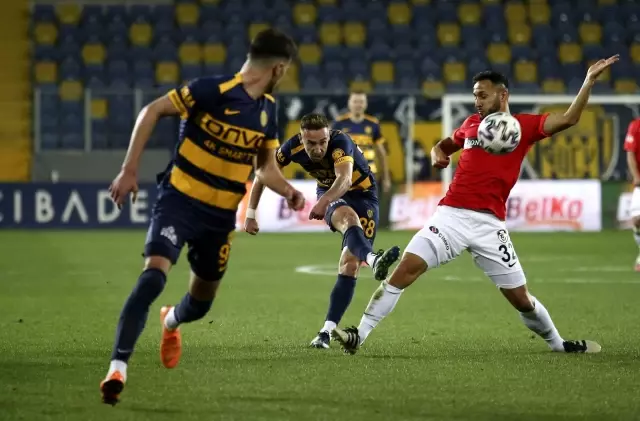 Süper Lig: MKE Ankaragücü: 0 - Gaziantep FK: 1 (Maç sonucu) Süper Lig: MKE Ankaragücü: 0 - Gaziantep FK: 1 (Maç sonucu)