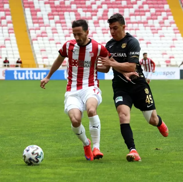 Süper Lig: Aytemiz Alanyaspor: 0 Fenerbahçe: 0 (Maç devam ediyor) Süper Lig: Aytemiz Alanyaspor: 0 Fenerbahçe: 0 (Maç devam ediyor)