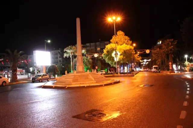 Tam kapanma başladı, Aydın sokakları boş kaldı Tam kapanma başladı, Aydın sokakları boş kaldı