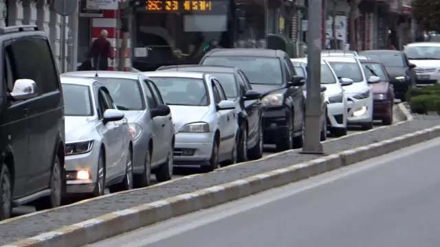 Tam kapanma sonrası Balıkesir sessizliğe büründü Tam kapanma sonrası Balıkesir sessizliğe büründü